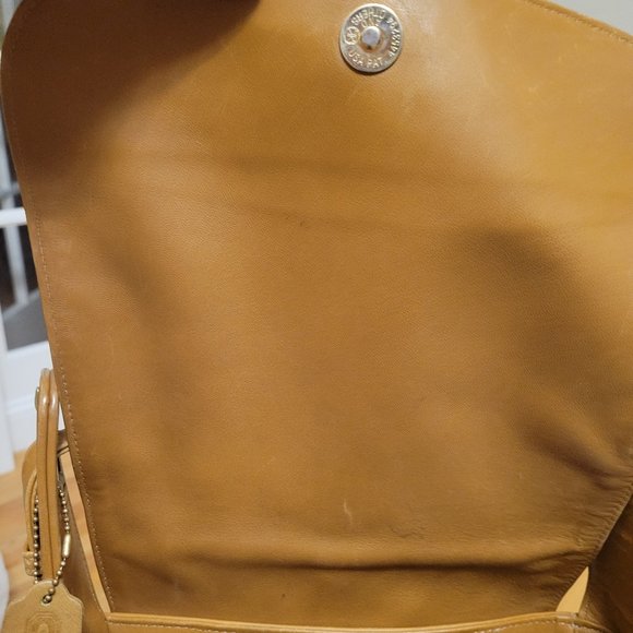 Coach Tan Leather Shoulder Bag - Picture 8 of 10